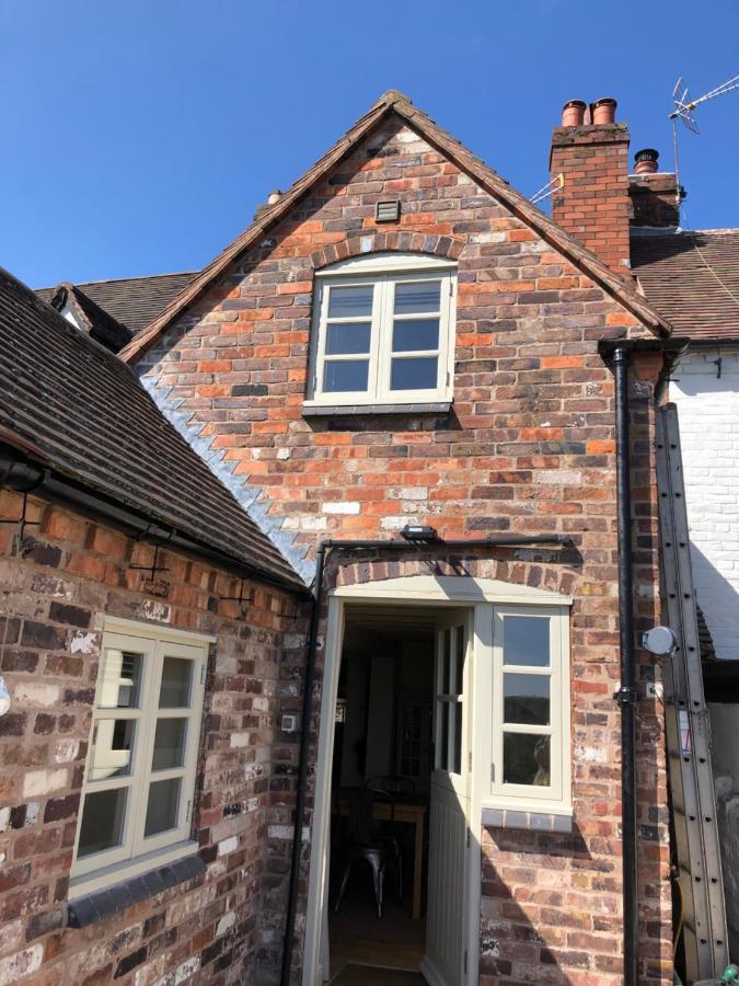 Shining Star, Cartway River Views (Adults Only) Bridgnorth Eksteriør bilde